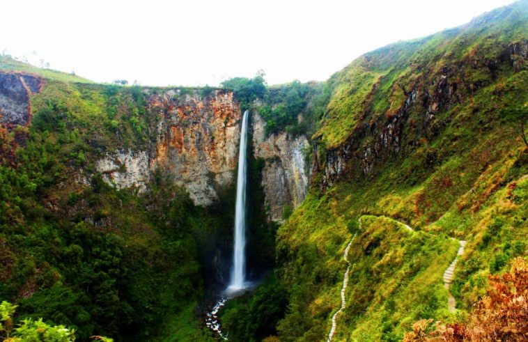 Eksplorasi Keindahan Alam SumatraUtara